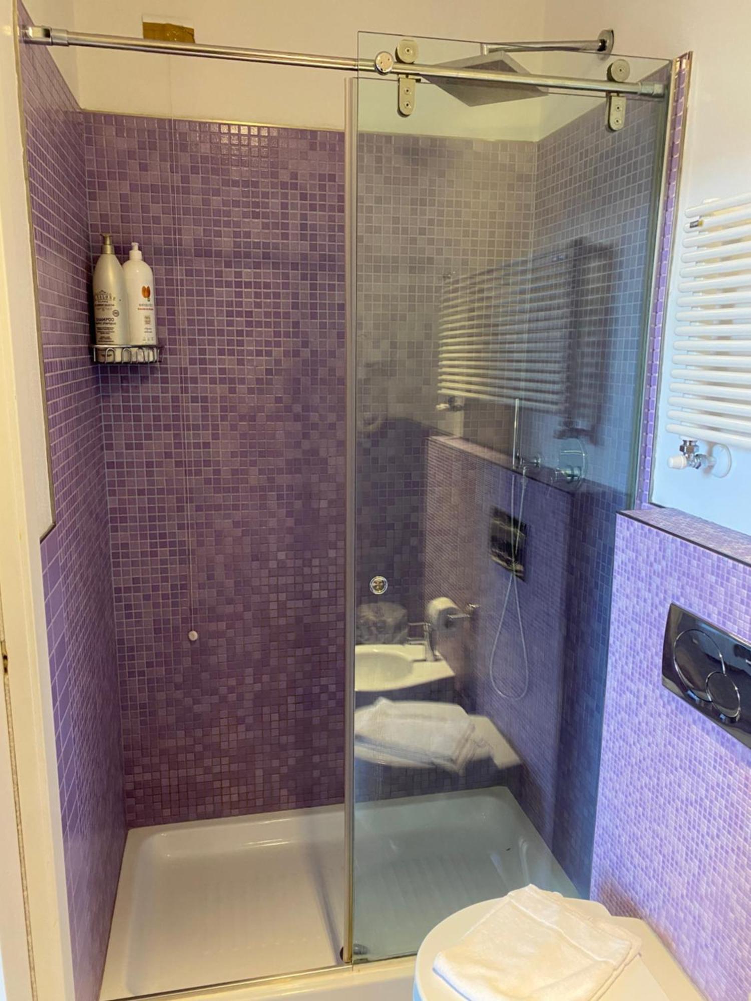 לה ספציה 54 Rosselli Rooms מראה חיצוני תמונה