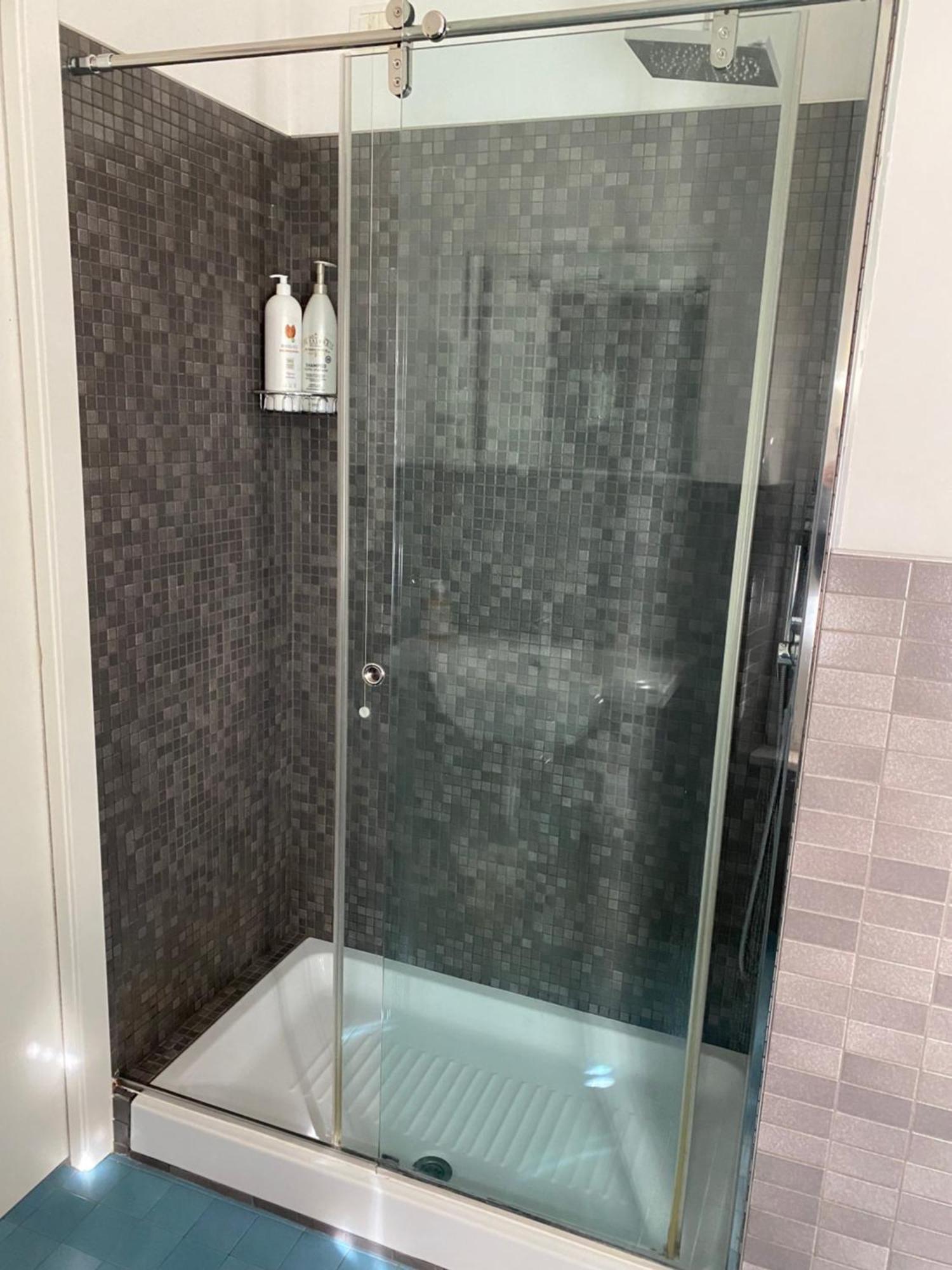 לה ספציה 54 Rosselli Rooms מראה חיצוני תמונה