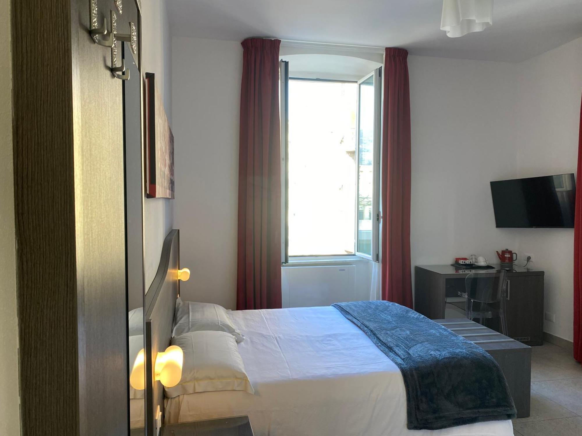 לה ספציה 54 Rosselli Rooms מראה חיצוני תמונה