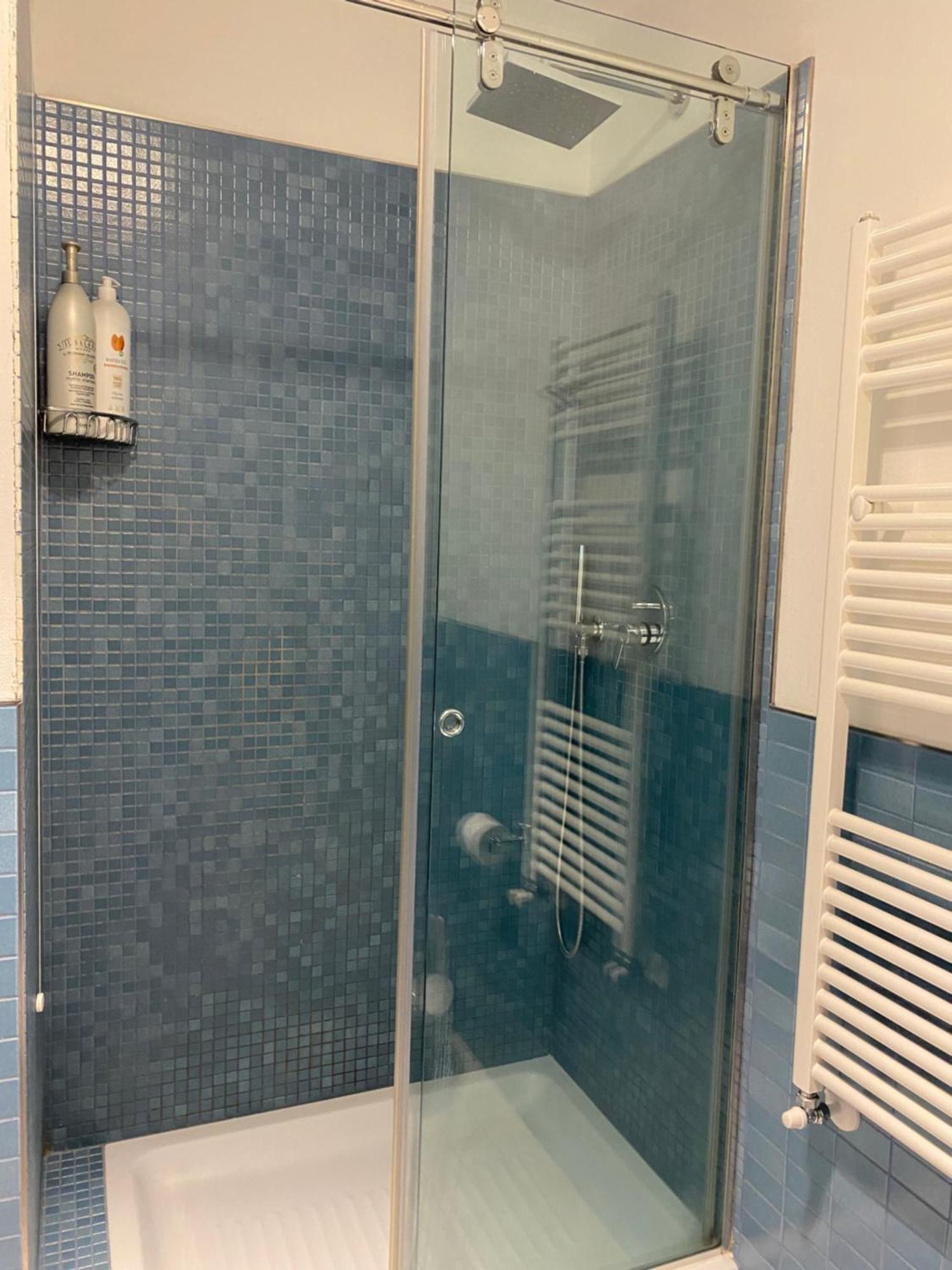 לה ספציה 54 Rosselli Rooms מראה חיצוני תמונה