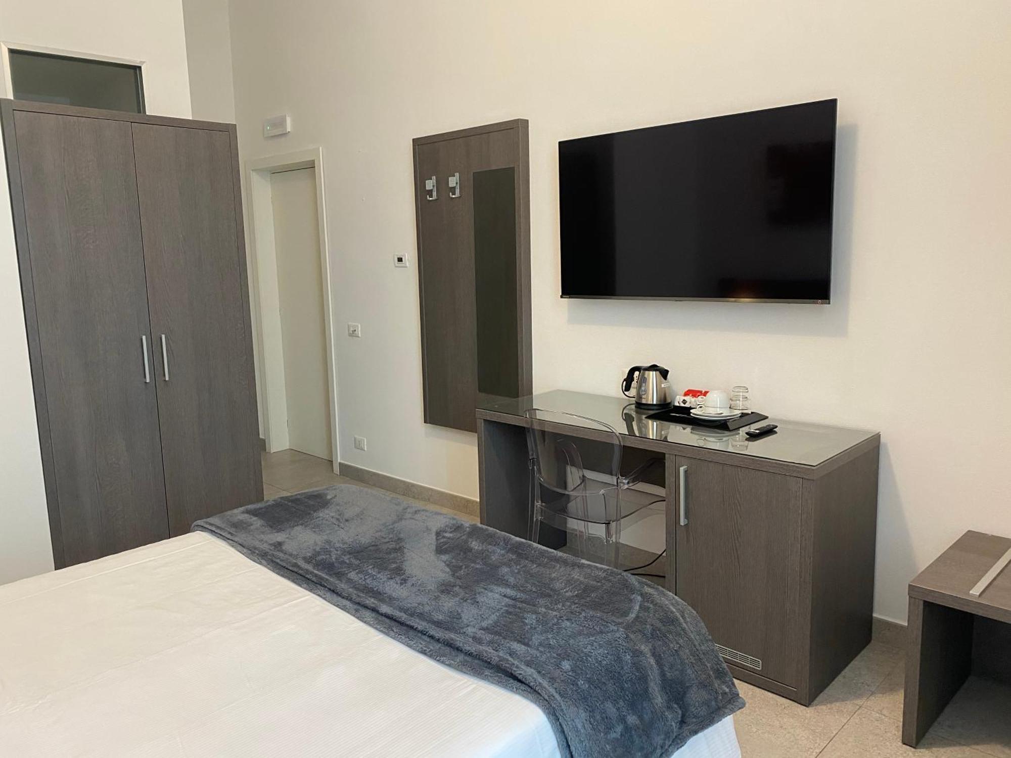 לה ספציה 54 Rosselli Rooms מראה חיצוני תמונה