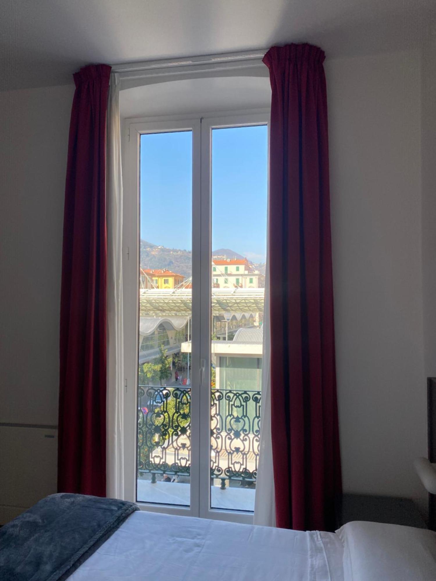 לה ספציה 54 Rosselli Rooms מראה חיצוני תמונה