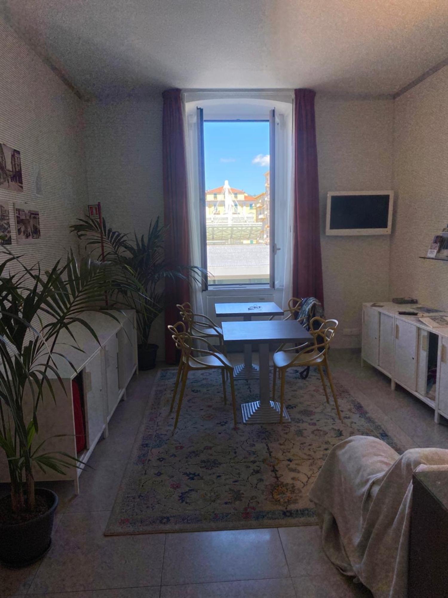 לה ספציה 54 Rosselli Rooms מראה חיצוני תמונה